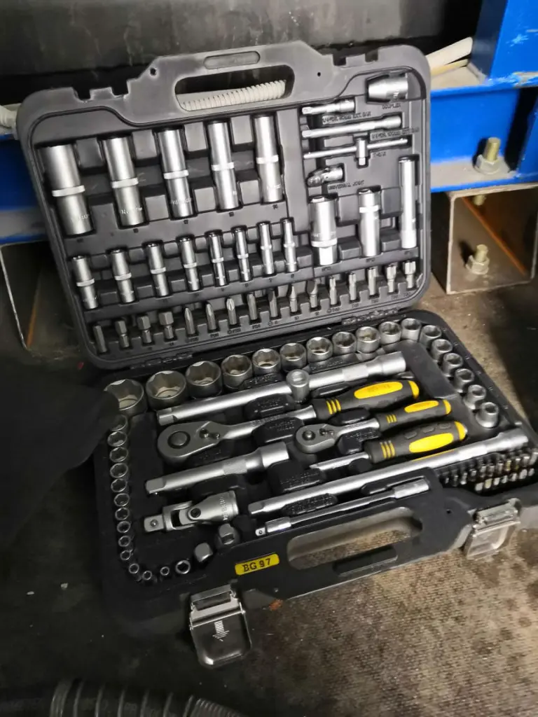 Набор инструментов для метрических и дюймовых систем соединения-2 Набор инструментов для метрических и дюймовых систем соединения-2